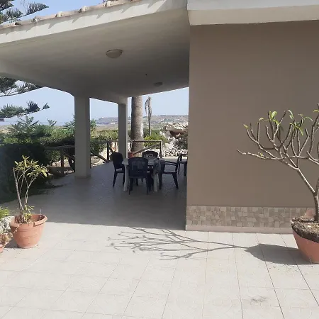 Il Lupo Villa *